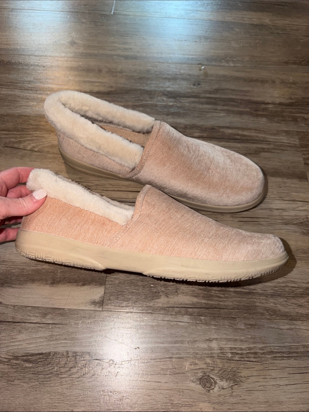 Vionic Women's Slip-On Cozy Faux Fur Lined Slippers - Blush